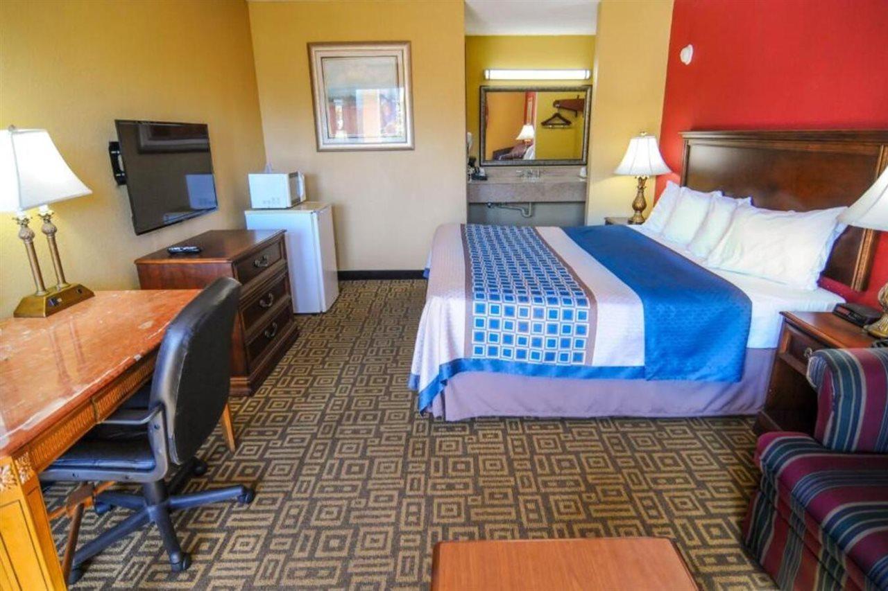 Heritage Inn Milledgeville Buitenkant foto
