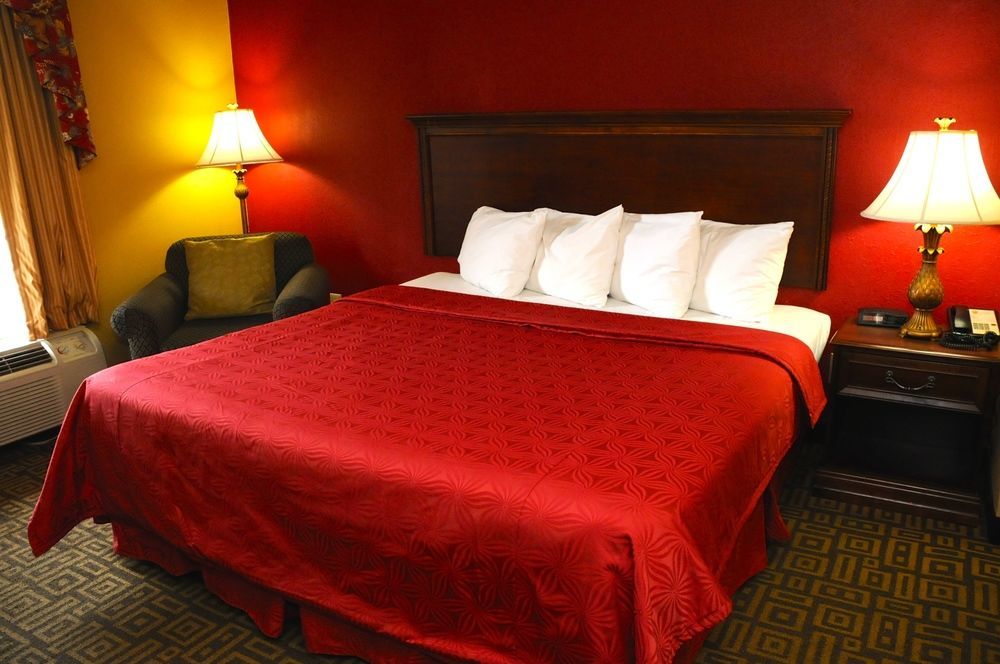 Heritage Inn Milledgeville Buitenkant foto
